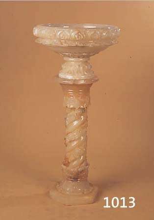 TAUFBECKEN, DEUTSCH, 60ER J., ALABASTER, REICH RELIEFIERT MIT STILISIERTEN ROSENRANKEN,H. CA. 97 CM, WAR CA. 25 JAHRE LANG IN EINER ...