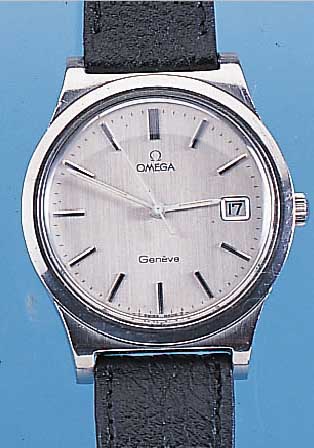 KONVOLUT: 2 OMEGA HERRENARMBANDUHREN, BEIDE EDELST., HANDAUFZ., LEDERB. NEU, 1X BODEN GE- DR., KAL. 284, INDIR. ZENTRALSEK., FRüHE SEAMASTER, ...