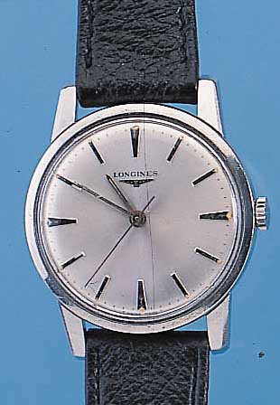 LONGINES HERRENARMBANDUHR, REF.-NR. 7272-3, SCHWEIZ UM 1962, EDELST., BODEN GESCHR., BLATTVERS., 17 ST., HANDAUFZ., KAL. 280, GEPR. CHATONS, ...