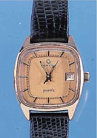 KONVOLUT: 2 DAMENARMBANDUHREN, BEIDE M. QUARTZWERKEN, SCHWEIZER PRODUKT., UM 1980, ZENTRALSEK., DATUM, 1X CERTINA, LEDERB. NEU, GEH. ...