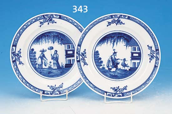 ZWEI TELLER, MEISSEN, UM 1860-70, 1.WAHL, PORZELLAN, BLAUE UNTERGLASURBEMALUNG MIT CHI- NOISERIE, D. CA. 23.5 CM