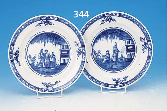 ZWEI TELLER, MEISSEN, UM 1860-70, 1.WAHL, PORZELLAN, BLAUE UNTERGLASURBEMALUNG MIT CHI- NOISERIE, D. CA. 23.5 CM