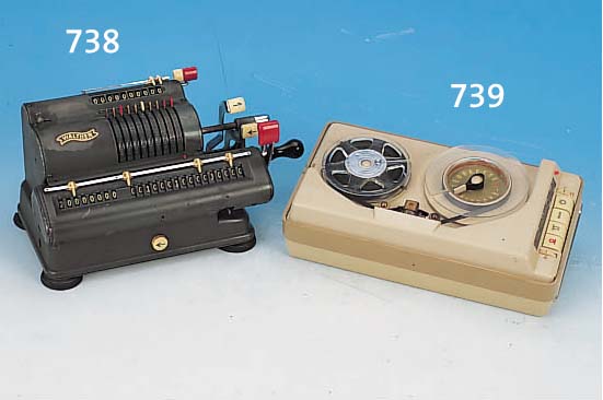 DIKTIERGERäT GRUNDIG STENORETTE, 60ER JAHRE, KUNSTSTOFFGEHäUSE, MIT MIKROPHON UND KABEL, IN ORIG. LEDERETUI
