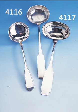 KONVOLUT 2 SUPPENKELLEN, SILBER GEPR., 12- BZW. 13-LöTIGES SILBER, TREMULIERSTICH, SPRINGENDES PFERD?, BEZ. BESTENBOSTEL, 1 X BEZ. KLEIN ...