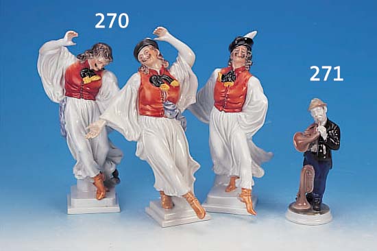 DREI PORZELLANFIGUREN, HEREND, 20. JH., TANZENDE KOSAKEN, BUNT BEMALT, H. 29 CM