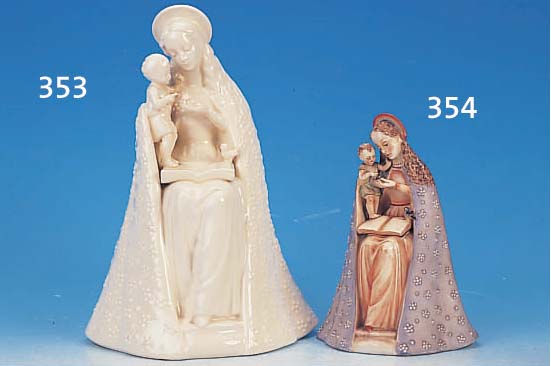 HUMMELFIGUR, GOEBEL, 30ER JAHRE, 10/1, BLUMENMADONNA BLAU, MIN. AM VöGELCHEN BEST., H. CA. 22 CM