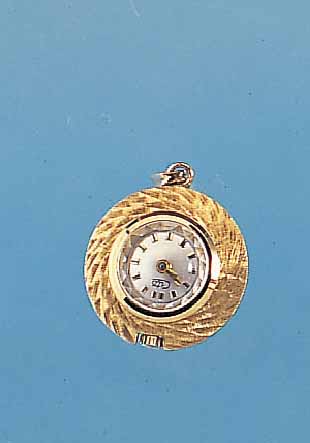CITO DAMENANHäNGEUHR, SCHWEIZ UM 1965, GG 585/000, BODEN GEDR., MINERALGL. M. SAPHIR- SCHL., VERS. BLATT, ROTVERG. ANKERRUNDWERK, ETA ...