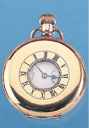 KANDEL & DENT HERRENTASCHENUHR HALBSAVONETTE, REF.-NR. 184665, METALL ROTVERG., GEH. VON DENNISON, AUSSENSTD.-ZEICHEN SCHW. EMAILL., EMAILBL. ...