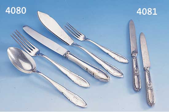 32-TEILIGES BESTECK, DEUTSCH FA. AUERHAHN CA. 30ER JAHRE, 800ER LSILBER, BESITZERMONOGRAMM A, BEST. AUS 5 FRüHSTüCKS- MESSERN ...