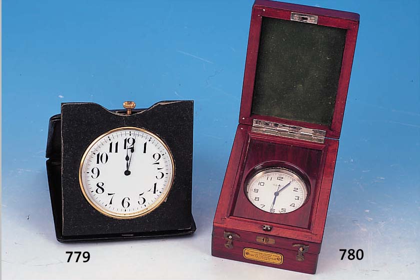 DECK-UHR, MARKE POLJOT, REF-NR. 13416, UM 1979, IM DREITEILIGEN SIGN. MAHAGONIGEHäUSE,VERCHROMTES GEHäUSE, MATTIERES ZIFFERBLATT, INDIREKTE ...
