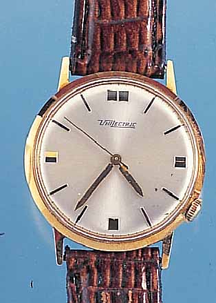 UMF HERRENARMBANDUHR UNILECTRIC, DEUTSCHLANDUM 1966, METALL HARTVERG., EDELST.-BODEN GEDR.KAL. 25, 1. SERIE DES VEB KLEMENT GOTTWALD IN ...
