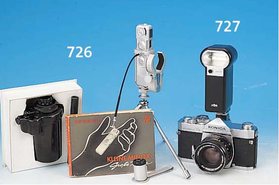 MINOX-AUSRüSTUNG, MINOX B, NO.755876, BJ. 1962/63, MIT COMPLAN 15MM 1:3.5; TASCHENSTATIVMIT KöCHER; FILMBETRACHTUNGSLUPE; ORIG. ...