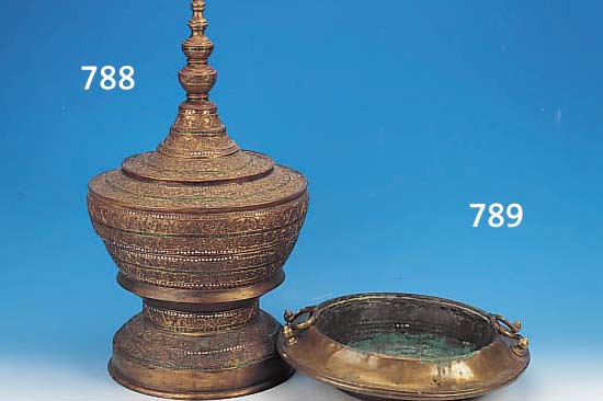 GLUTSCHüSSEL, DEUTSCH, UM 1830, MESSING UND KUPFER, REINE TREIBARBEIT, GEHäMMERT, D. CA. 47 CM