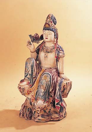 GUAN YIN, CHINA, 2. HäLFTE 19. JH., HOLZ REICH GESCHNITZT UND BUNT BEMALT, H. CA. 90 CM, B. CA. 40 CM