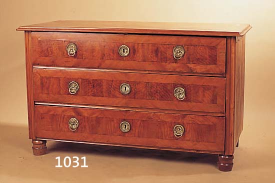 KOMMODE, UM 1870, ULME MASSIV UND FURNIERT, DREISCHüBIG, CA. 76 X 126 X 62 CM