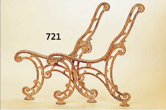 PAAR SEITENTEILE EINER GARTENBANK, FRANKREICH,UM 1880/90, EISENGUß, KORRDIERT, ALTERSSCH.,ALTE FARBRESTE