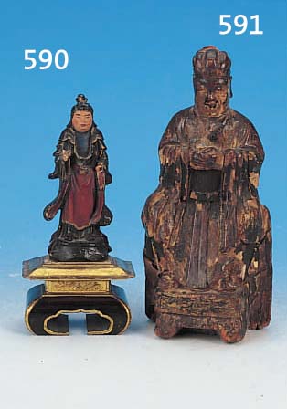 SKULPTUR, CHINA, 17./18. JAHRHUNDERT, HOLZ GESCHNITZT UND GEFAßT, H. 20 CM, SPANNUNGSRISSIG UND L. BESCH.