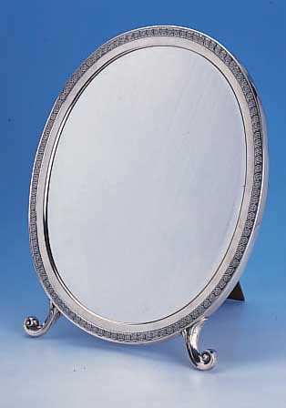 TISCHSPIEGEL, GEBR. FRIEDTLäNDER, BERLIN, HOFJUWELIER, 800ER SILBER, BäNDERUNG MIT AKANTHUSMOTIV, 2 ROCAILLENFüßE, FACETT. SPIE- GEL, RS. ...