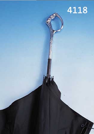 JUGENDSTIL-SCHIRM, GRIFF 800ER SILBER MIT PHANTASIE-TIER (FROSCHVARIATION?), STILREIN, HERVORR. ENTWURF, ORIG.SEIDENBESPANNUNG MIN. BESCHäDIGT, ...