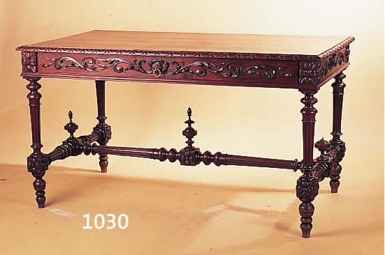 SCHREIBTISCH, DANZIGER BAROCKSTIL, 20ER JAHRE, EICHE MASSIV, FREI STELLBAR, UMLAUFEND GE- SCHNITZT, 84 X 150 X 83 CM