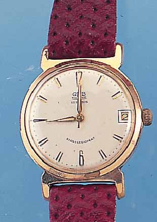 KONVOLUT: 2 GUB HERRENARMBANDUHREN, BEIDE DEUTSCHLAND UM 1964, 1X KAL. 69,1, DATUM, 1X KAL. 70,1, BEIDE HANDAUFZ., 17 ST., METALL-GEH. VERG., ...