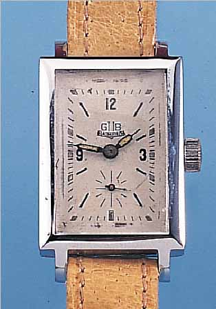 KONVOLUT: 2 GUB HERRENARMBANDUHREN, BEIDE M. SOGEN. RAUMNUTZWERK, 1X METALL RECT.-FORM, HARTVERCHR., EDELST.-BODEN, BLATT VERS., KAL. 62, EZ 1-2, ...
