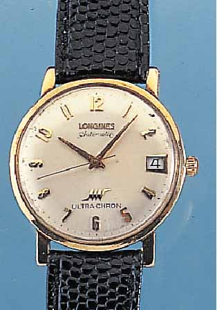 LONGINES HERRENARMBANDUHR ULTRACHRON, REF.- NR. 69-556, SCHWEIZ UM 1964, METALL M. GG- AUFLAGE, EINSCHALENAUSF., BODEN M. WIDMUNGS- GRAV., GET. ...