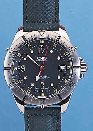 ORIS HERRENARMBANDUHR AUTOMATIK, REF.-NR. C7401, SCHWEIZ UM 1998, EDELST. POL., TAUCHER-EIGENSCH., BODEN U. KRONE GESCHR., BEI FERTIG-STELLUNG ...