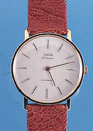 PARA HERRENARMBANDUHR MODELL KLASSE, DEUTSCHLAND/SCHWEIZ UM 1968, GG 585/000, BODEN U. GLASR. GEDR., VERS. BLATT, AUFGEL. ...