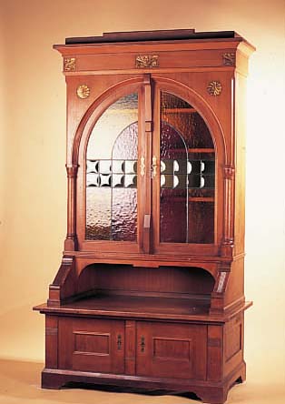 BüCHERSCHRANK, DEUTSCH, UM 1910, JUGENDSTIL,EICHE MASSIV UND FURNIERT, EINE SCHEIBE GESPRUNGEN, ALTERSSCHäDEN, ELEGANTER ENTWURF, 240 X 190 ...