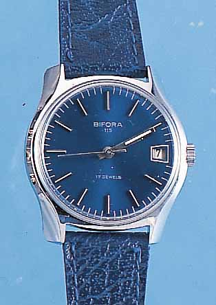 BIFORA HERRENARMBANDUHR, REF.-NR. 115, DEUTSCHLAND UM 1968, METALL HARTVERCHR., EDEL-ST.-BODEN GEDR., LEDERB., ORIG.-ETUI, UNGETR. LAGERW., ...