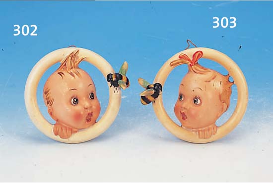 HUMMEL WANDPLAKETTE, HUMMEL, GOEBEL, 50ER JAHRE, STEINGUT BEMALT, B. CA. 13.5 CM, NUM.30/0A