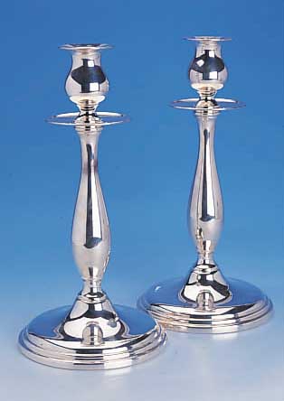 KERZENLEUCHTERPAAR, 925ER SILBER, BODENPLATTE, UNGEFüLLT, MIN. VERBEULT, H CA. 34.5 CM, ZUS. CA. 1535 G