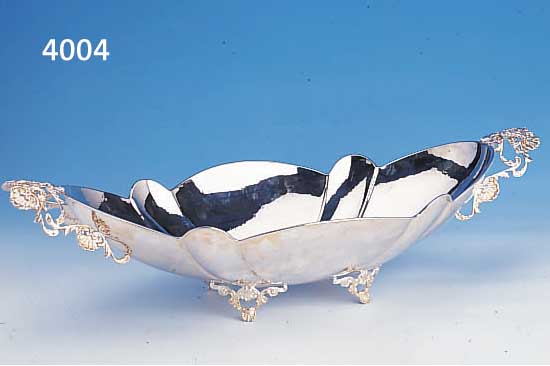 ANBIETSCHALE IN GONDELFORM, 925ER SILBER, AUF 4 FüßEN STEHEND, FLORAL VERZIERTE GRIFFE, CA. 14.5 X 54 X 24.5 CM, CA. 1119 G