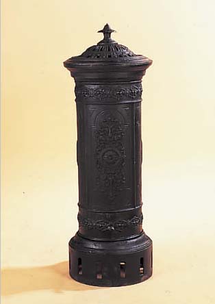 KANONENOFEN, WOHL DEUTSCH, 19. JH., GUßEISEN, H. 90 CM, LEICHT BESCHäDIGT, BEHEIZBARKEIT NICHT GEPRüFT