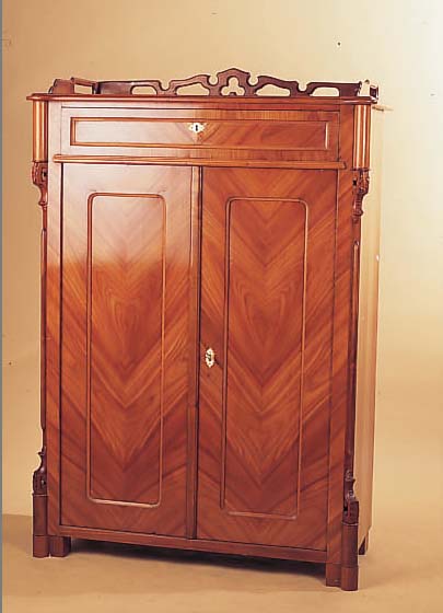 VERTIKO, DEUTSCH, UM 1870/80, KIRSCHBAUMFURNIER, 138 X 100 X 45 CM, POLIERT, GALERIE SPäTER