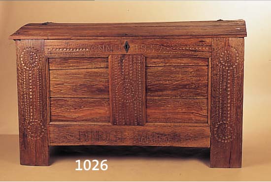 TRUHE, NORDDEUTSCH, UM 1740 , EICHE MASSIV, 88 X 144 X 70 CM, L. ALTERSSCHäDEN, SCHWUND- RISSIG, SCHLOß FEHLT