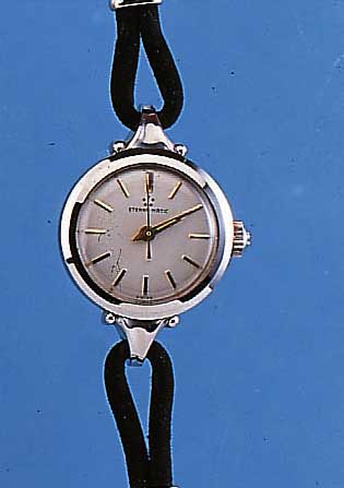 ETERNA MATIC DAMENARMBANDUHR, REF.-NR. 3779209, SCHWEIZ UM 1960, EDELST., BODEN GE- SCHR., KORDELBAND, ORIG.-ZUST., UNGETR. LAGER-W., VERS. ...
