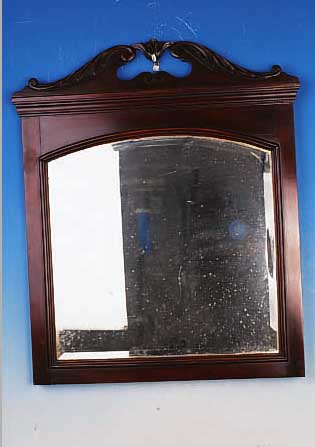 WANDSPIEGEL, DEUTSCH, UM 1900/10, MAHAGONI MASSIV, 67 X 56 CM, SPIEGELFOLIE Z.T. KORRODIERT, L. ALTERSSCHäDEN