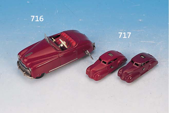 ZWEI SCALAMOBILS, JNF, 30ER JAHRE, BLECH ROT LACKIERT, ZäHLMECHANIK IM DACH, L. CA. 9 CM