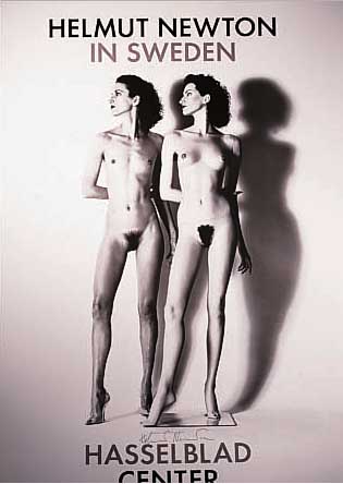 NEWTON, HELMUT, THE TWO VIOLETTAS, PLAKAT ZUR AUSST. IM HASSELBLAD CENTER GöTEBORG 1997,OFFSET, HANDSIGNIERT, CA. 100 X 70 CM