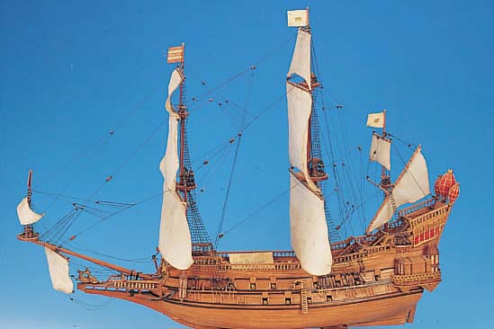 MODELLSCHIFF, SAN FELIPE 1690, 20. JH., HOLZ UND LEINEN, 54 X 75 X 18 CM