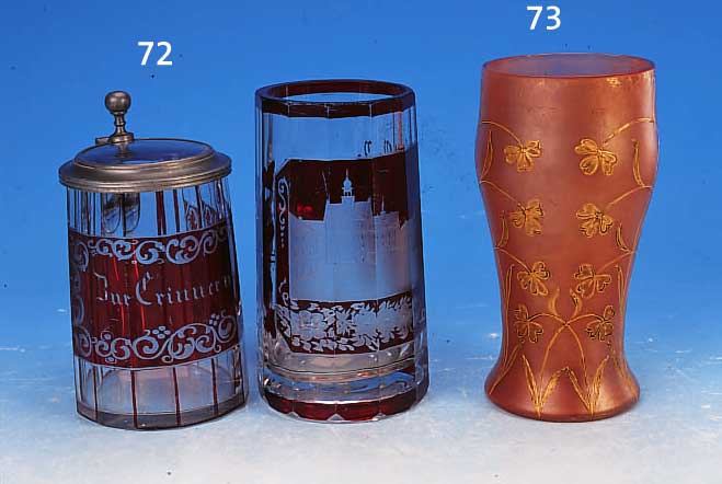 JUGENDSTILVASE, WOHL BAYRISCHER WALD, UM 1902/05, ROTES GLAS MIT BLUMENMALEREI, LEICHT BER., H. 17 CM