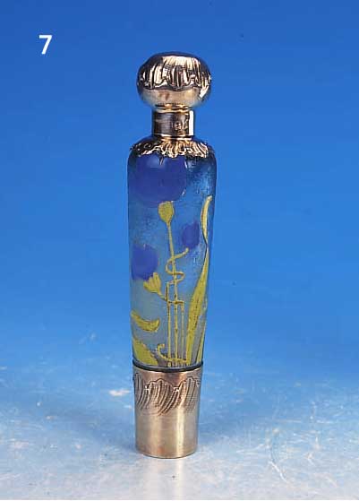 FLAKON, DAUM NANCY, UM 1900, FARBLOSES GLAS, SILBERMONTUR, H. 15 CM, EMAILMALEREI, GEäTZT, SIGNIERT, INNENSTöPSEL UND ...