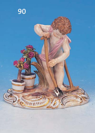 PORZELLANFIGUR, MEISSEN, UM 1880/90, 1. WAHL, 12 X 12 CM, PUTTO BEI DER GARTENARBEIT, SCHöNE BEMALUNG, MIN. AN DEN BLüTEN UND ...