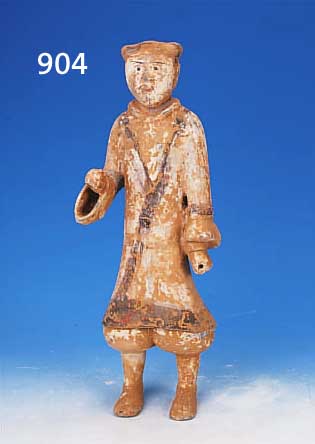 SKULPTUR, CHINA, HAN-DYNASTIE, CA. 1.JAHRHUNDERT, TON, BEMALT, H.45 CM, SCHWERT UND ZEICHEN FEHLEN