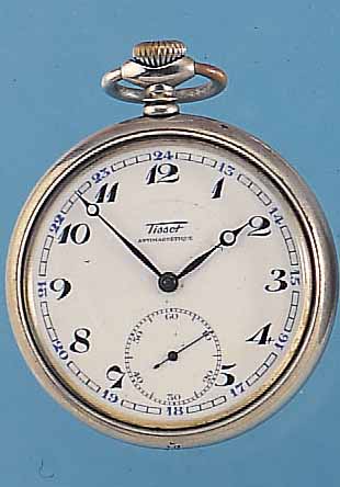 KONVOLUT: 3 OFFENE HERRENTASCHENUHREN SCHWEI- ZER PRODUKTION, 1X TISSOT, ARGENTAN-GEH., PERF., SIGN. EMAILBL., AUßEN BLAU 13-24, WERK VERG., 15 ...