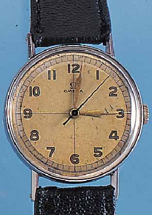 OMEGA HERRENARMBANDUHR, REF.-NR. 2346/1, SCHWEIZ UM 1948, EDELST., BODEN U. GLASR. GEDR., D. CA. 35 MM, ORIG.-BLATT FL., 16 ST., ...