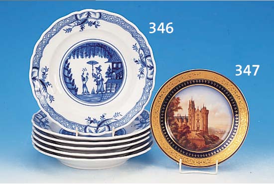 TELLER, PARIS, UM 1900, PORZELLAN, CHATEAU DE MONTREUIL-BELLAY,KOBALTBLAUER RAND,SCHöNE BEMALUNG, GOLDSTAFFAGE, D. 20.5 CM