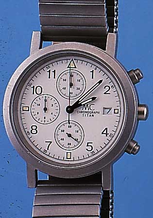KONVOLUT: 2 HERRENARMBANDUHREN, UM 1997, BEIDE HIGH-TECH-QUARTZWERKE, 1X BEZ. M.C., CHRONOGRAPHENFKT., TITANGEH., TITANBAND, MINE-RALFLACHGL., ...